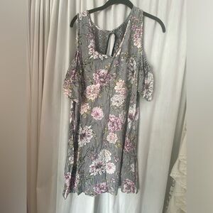 Bebop Floral, Stripe & Lace Top Size Woman’s Large